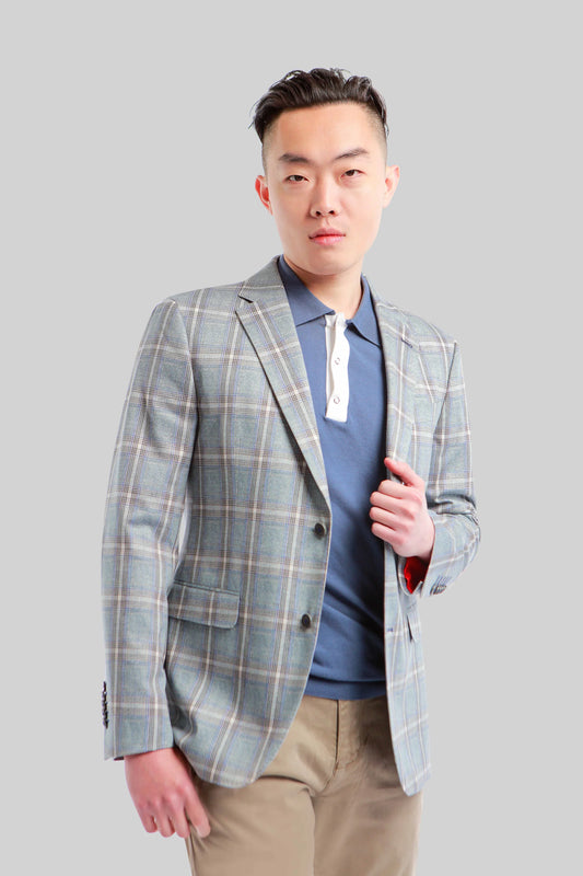 The Banff Green Plaid Blazer is a versatile sport coat that can be dressed up with a sport shirt and trousers, or dressed down with a t-shirt and chinos. Like most of our sport coats, the Banff has a generous amount of stretch, providing you with the comfort you need in your day to day.