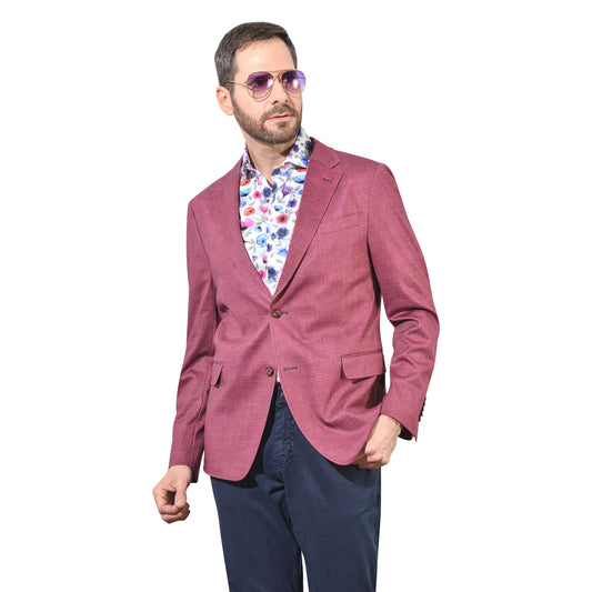 This sport coat boasts an elegant berry colour with navy accents, making this a true year round jacket. Like most 7 Downie St.® sport coats, the Wilson has a generous amount of stretch, providing you the comfort you need to get you through the day.