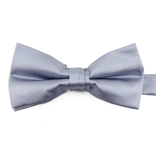 A silver grey bow-tie from Knotz, great with wedding suits and tuxedos.