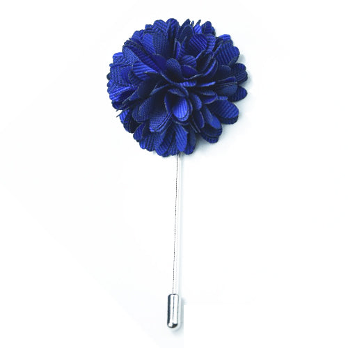 This blue lapel pin is a fun way to accessorize a suit or a sport jacket, and what better way to show your fun side than with a floral pin! Adding a small splash of colour to highlight parts of the suit, jacket, shirt and/or tie makes for an easy and classy way to stand out.  This lapel pin comes in a gift box.