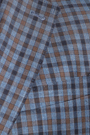Constructed with modern fits and fabrics, we make traditional sport coat patterns like the Sherlock sport coat suitable for everybody.