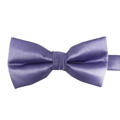 A lilac bow-tie from Knotz, great for any wedding suit or tuxedo.