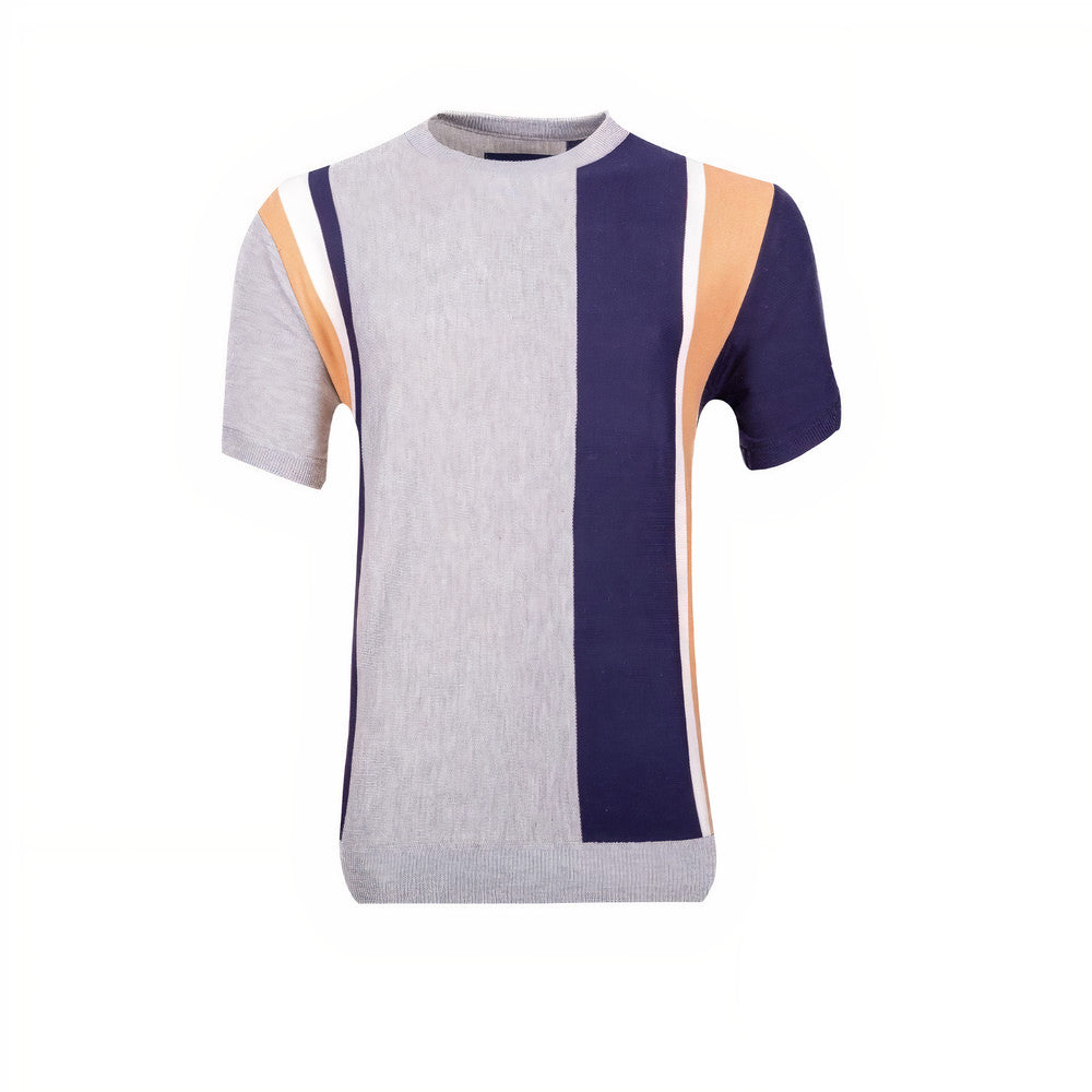 A sweater-knit grey/blue/beige t-shirt that is a versatile men's top for any occasion. Wether it's with a pair of navy blue DFR89 denim jeans or a pair of tan/beige dress pants, this t-shirt is a hit.