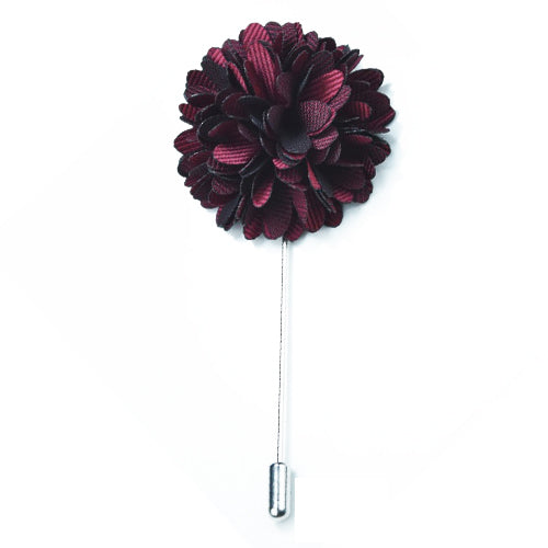 This magenta lapel pin is a fun way to accessorize a suit or a sport jacket, and what better way to show your fun side than with a floral pin! Adding a small splash of colour to highlight parts of the suit, jacket, shirt and/or tie makes for an easy and classy way to stand out.  This lapel pin comes in a gift box.