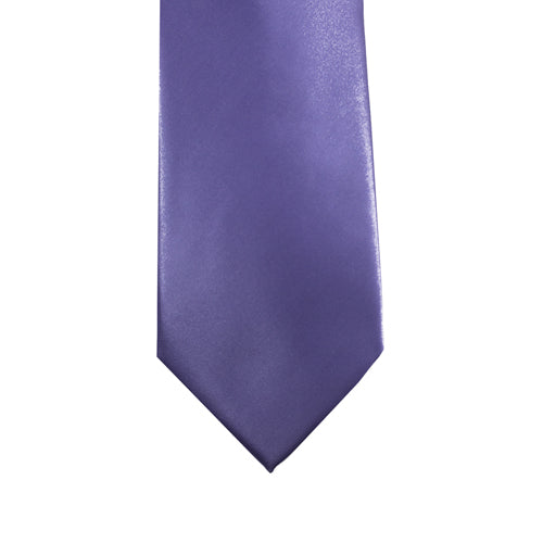 A solid lilac tie from Knotz that is best worn with lighter shaded dress shirts. Great for businesswear and wedding suits.