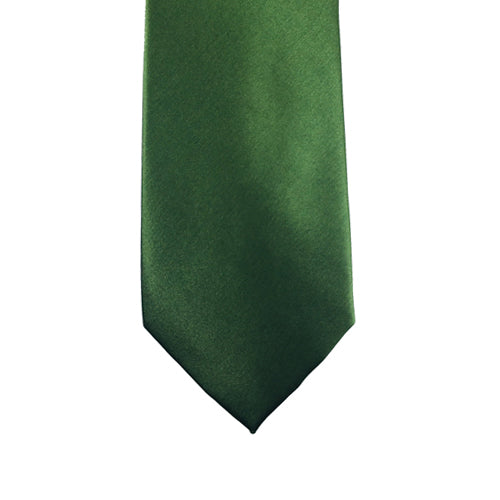 Solid green Knotz tie, made of microfiber. Great for businesswear and wedding suits.
