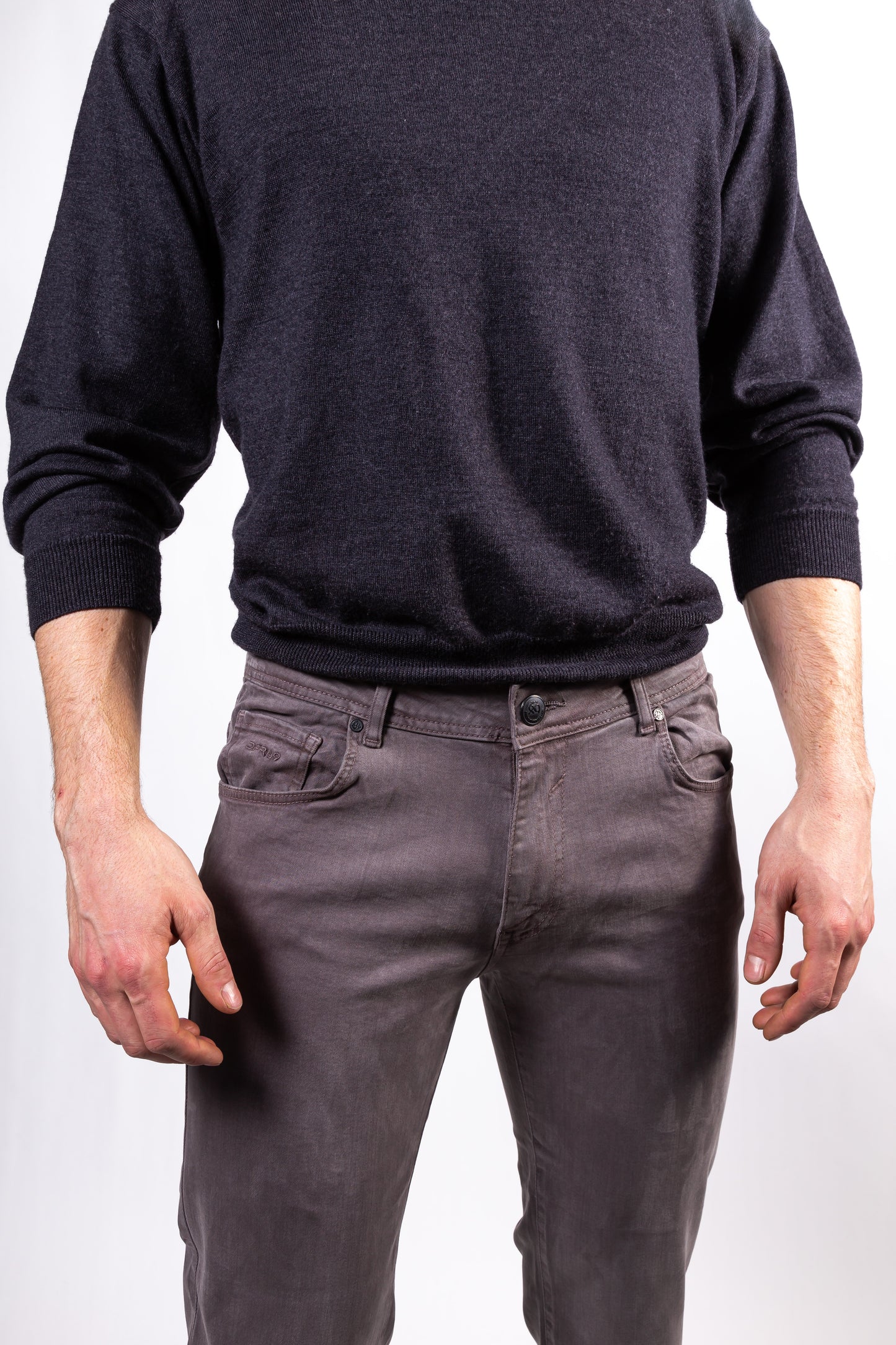 DFR89 grey slim casual pants, stretchy cotton and very comfortable. Great for casualwear and dressy looks.