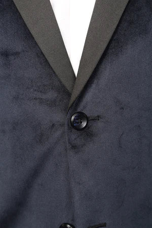 Simple, elegant, classic. The Wynn Dinner Jacket is perfect for your next formal event.