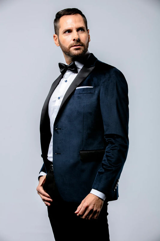 Simple, elegant, classic. The Wynn Dinner Jacket is perfect for your next formal event.